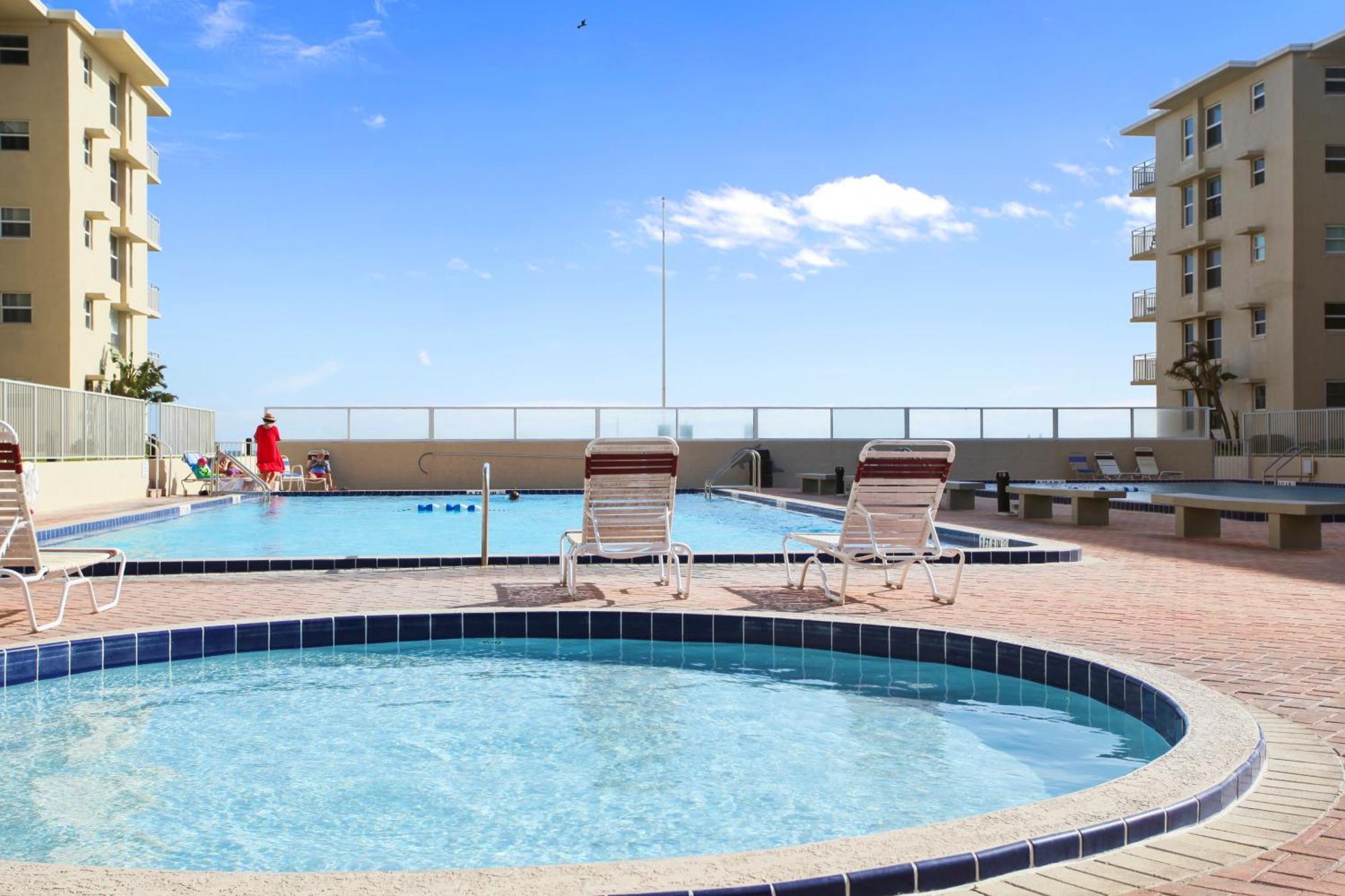 Fabulous Ocean And Pool Views From Balcony & Located On No-Drive Beach New Smyrna Beach Exterior photo